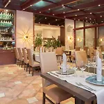 Restaurant Doppeladler 호텔 레스
