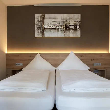 Restaurant Doppeladler Szálloda 3*