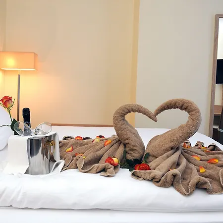Restaurant Doppeladler Otel Rees