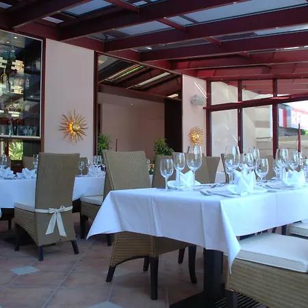 Restaurant Doppeladler Otel 3*
