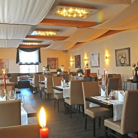 Restaurant Doppeladler Otel 3*